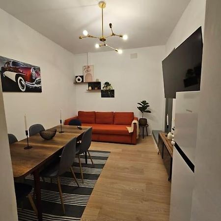 Heart Of City Center 4Br 2Bath 10 Pers Bucharest Exterior photo