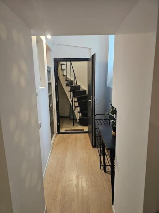 Heart Of City Center 4Br 2Bath 10 Pers Bucharest Exterior photo