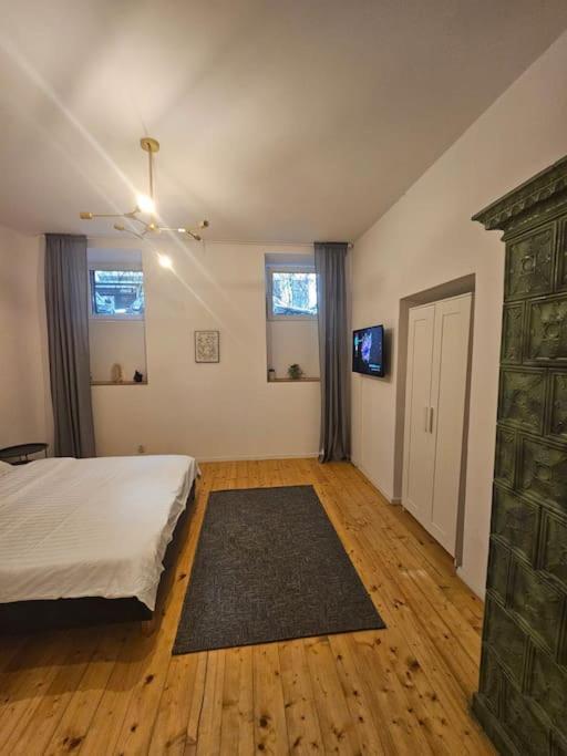 Heart Of City Center 4Br 2Bath 10 Pers Bucharest Exterior photo