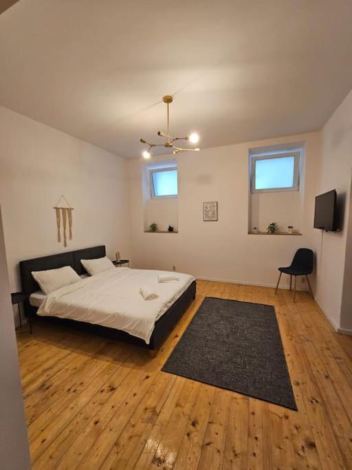 Heart Of City Center 4Br 2Bath 10 Pers Bucharest Exterior photo